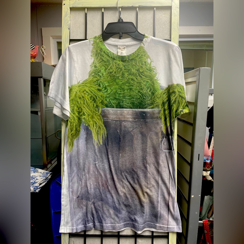 Sesame Street Oscar T-shirt🔥
